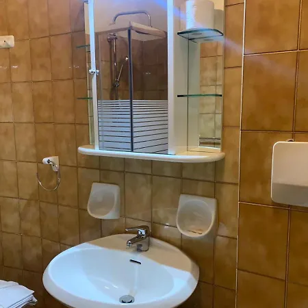 Zurigo 9 Apartament *